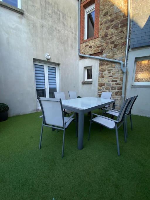 Gite Comme Chez Soi Ducey Les Cheris מראה חיצוני תמונה